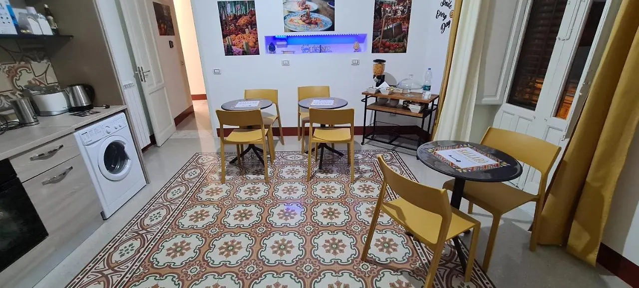 Ballaro Guest House Palermo 2*,  Italia